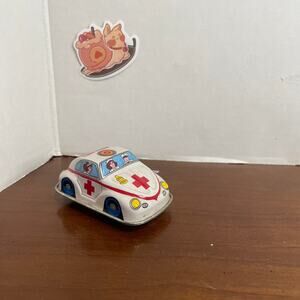 Vintage VW Volkswagen Wind Up Toy Ambulance Made In Japan Winds Up & Runs
